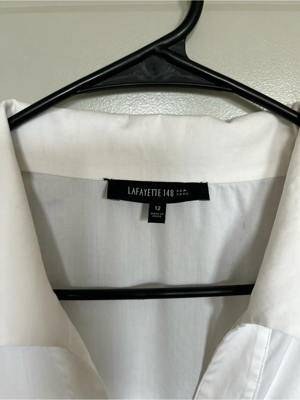 Lafayette 148 New York White V-Neck Collared Button-Front Blouse - Picture 2 of 15